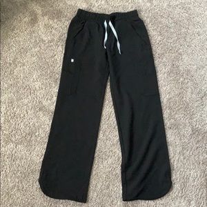 Figs scrub cargo pants